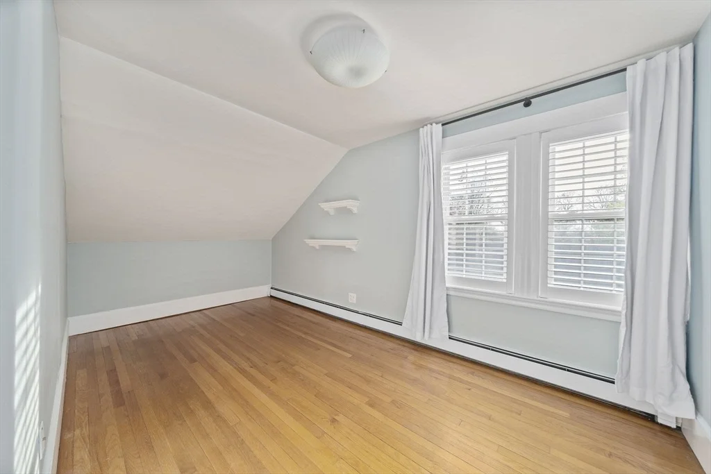 Photo of 86 Cabot Ave