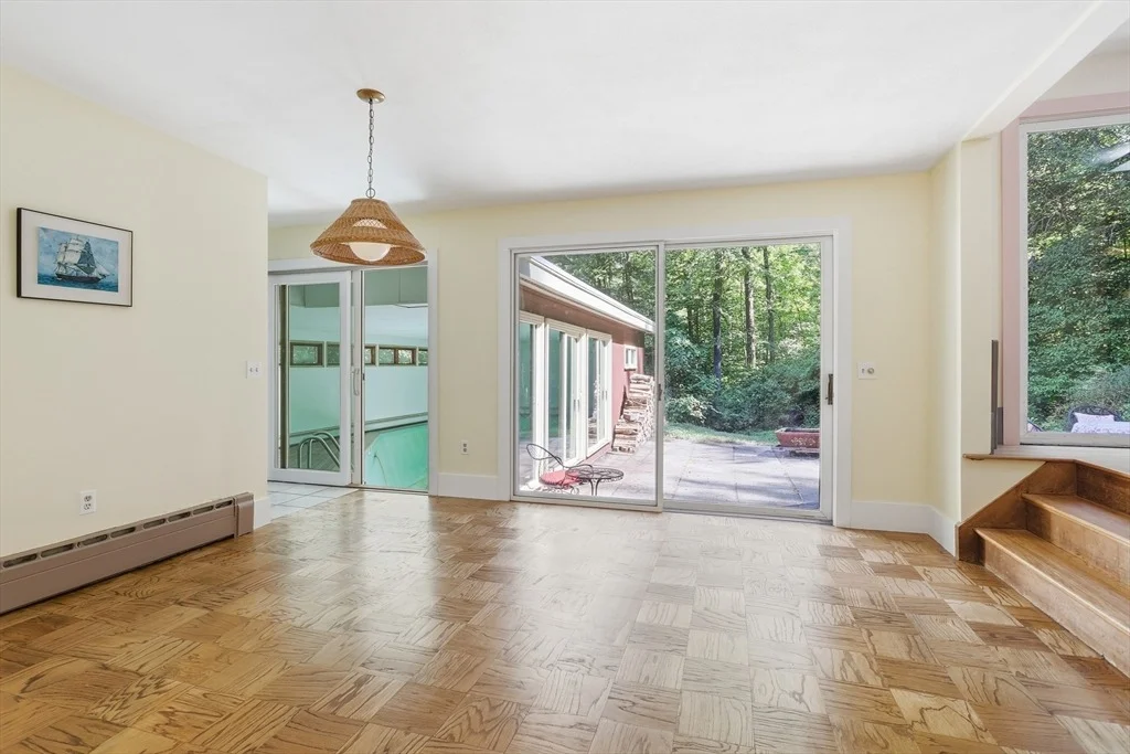 Photo of 131 Warren Ave