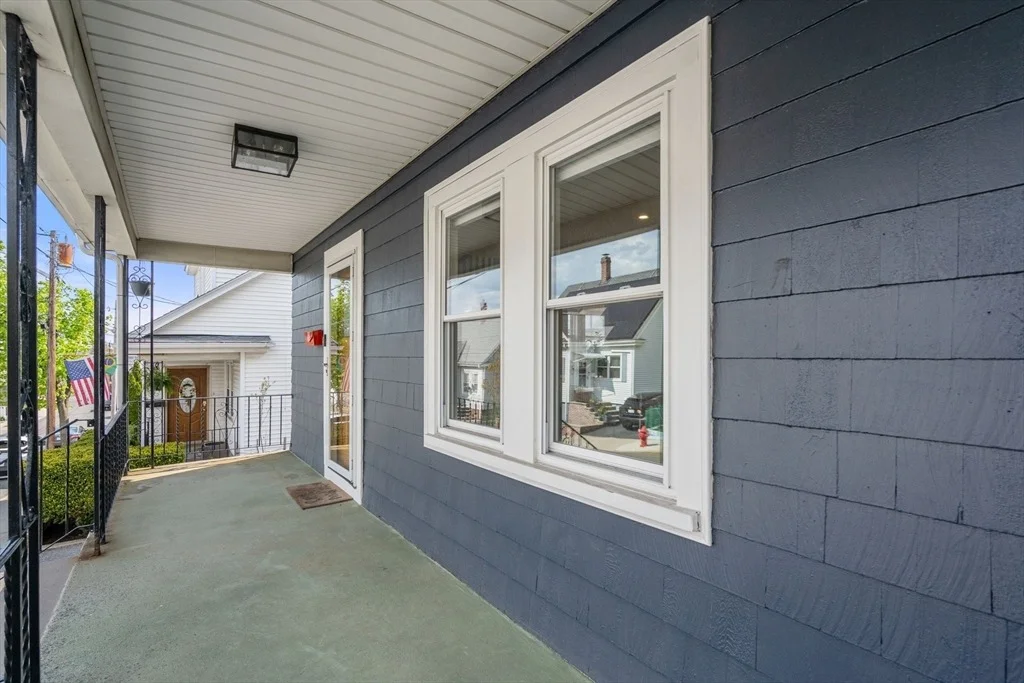 Photo of 48 Bettinson Ave