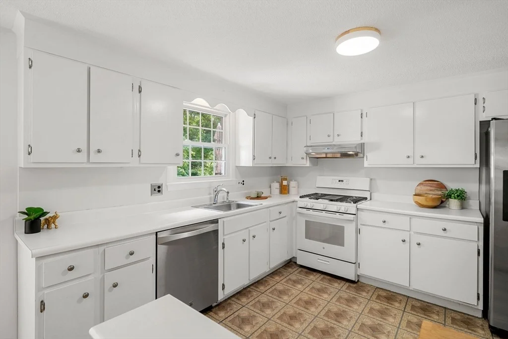 Photo of 21 Freeport Dr