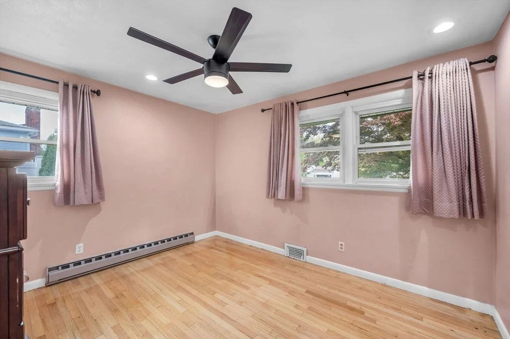 Photo of 72 Paulson Dr
