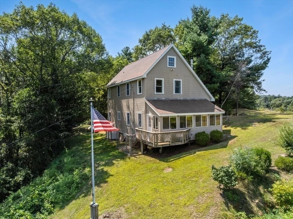 Photo of 64 Richards Ave