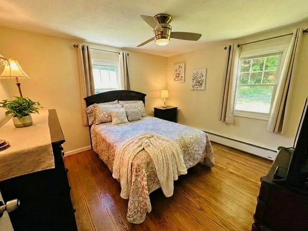 Photo of 170 Treetop Ave