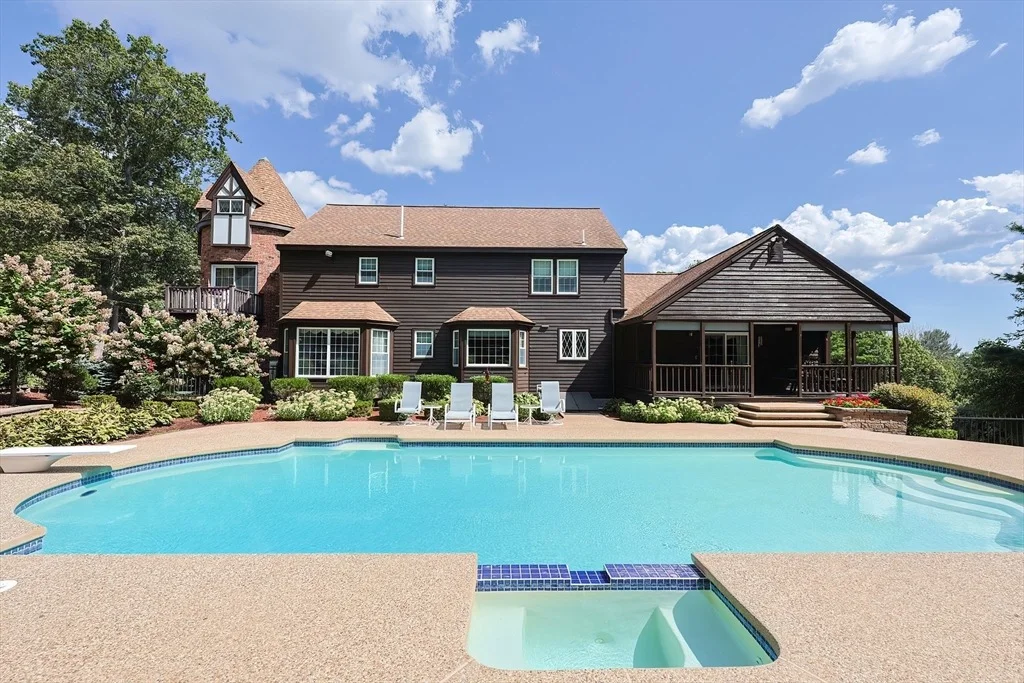 Photo of 68 Catamount Rd