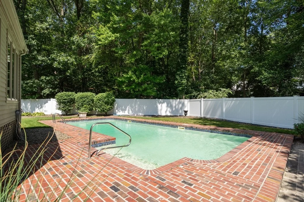 Photo of 1 Eric Drive