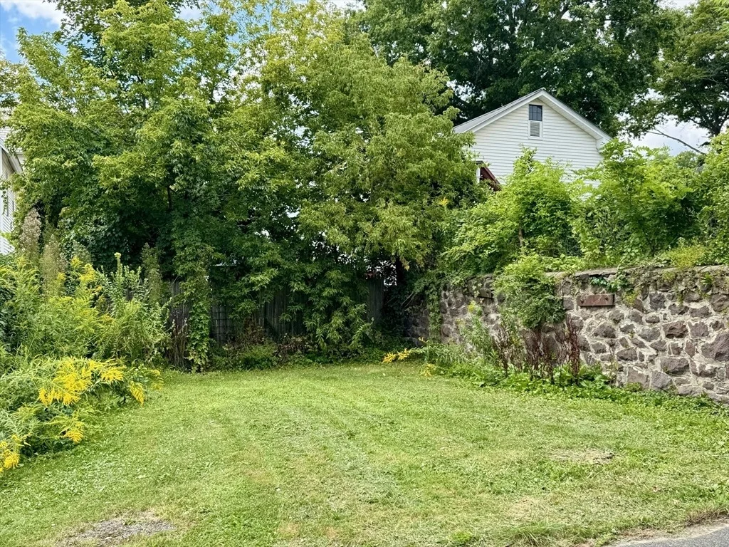 Photo of 104 Davis Street