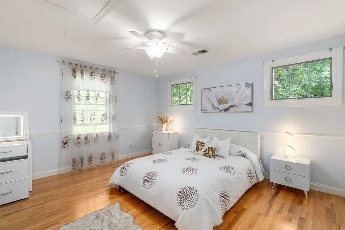 Photo of 20 Fern Brook Cir