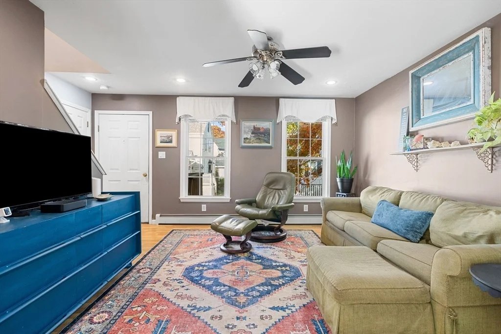 Photo of 33 Myrtle Square