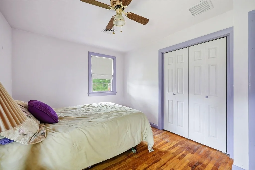 Photo of 87 Squire Ln