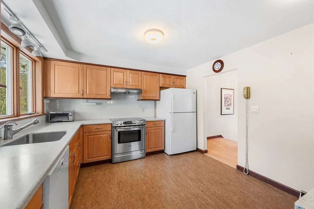 Photo of 90 Sunnyside Ave