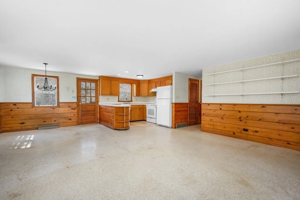 Photo of 21 Uncatena Rd