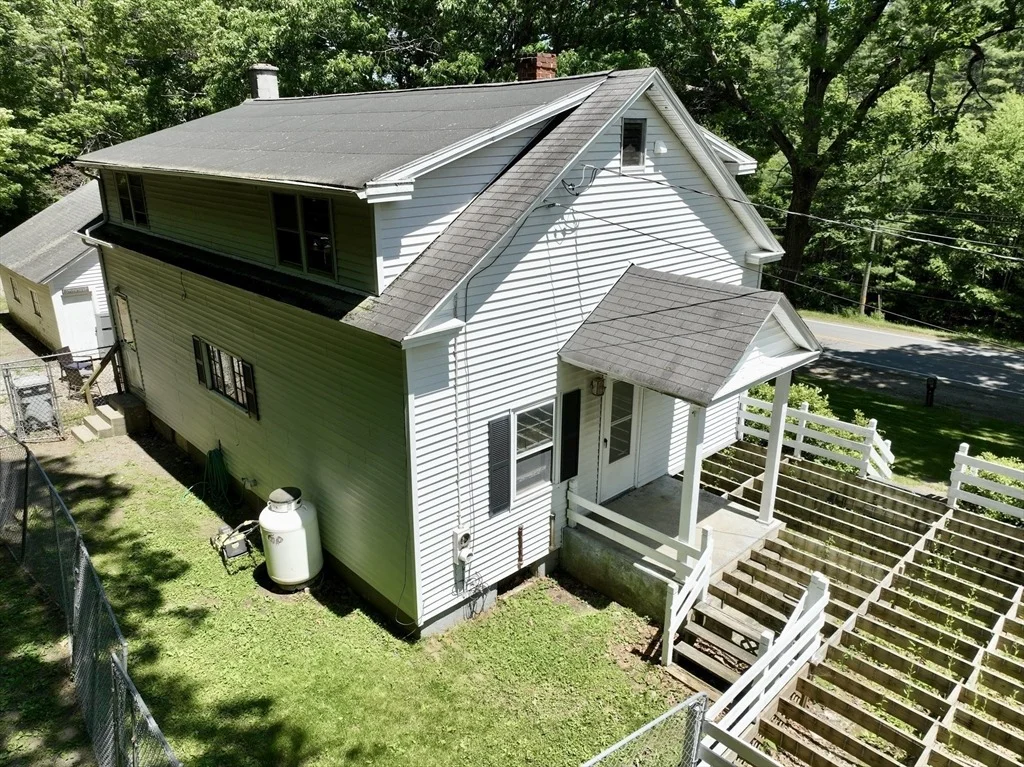 Photo of 223 Main Rd