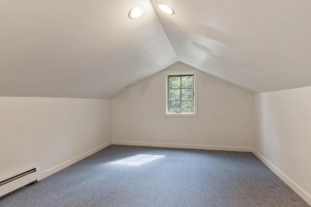 Photo of 305 High St Ext