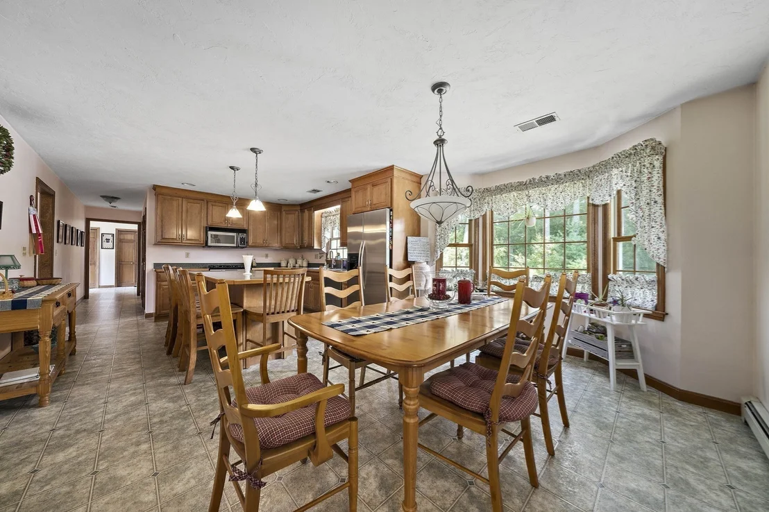 Photo of 49 Lantern Ln
