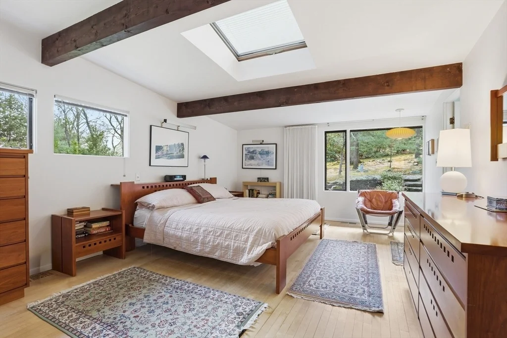 Photo of 32 Baskin Road
