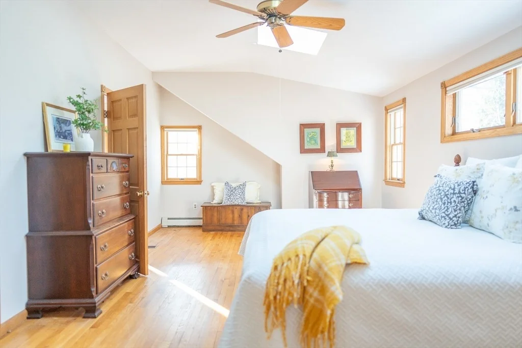 Photo of 34 Maushop Ave