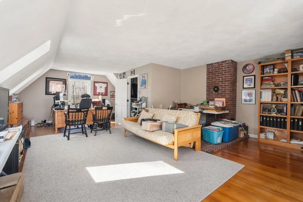 Photo of 45 Heritage Dr