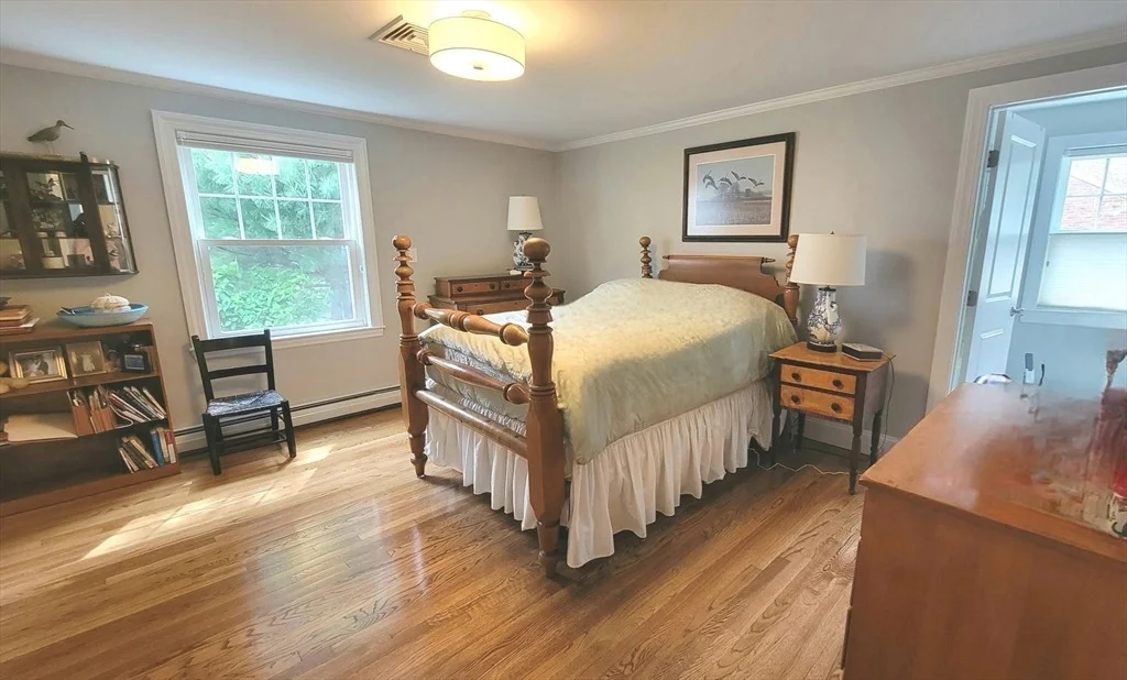 Photo of 294 Great Plain Ave