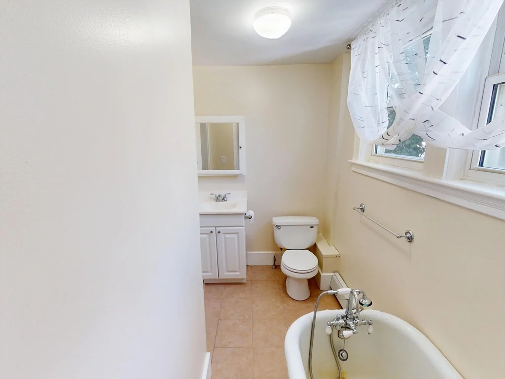 Photo of 10 Jackson Ave.