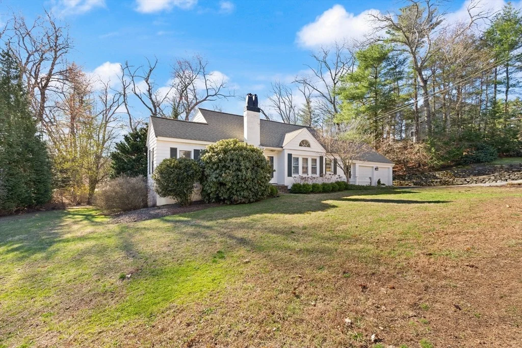Photo of 55 Mayfair Dr