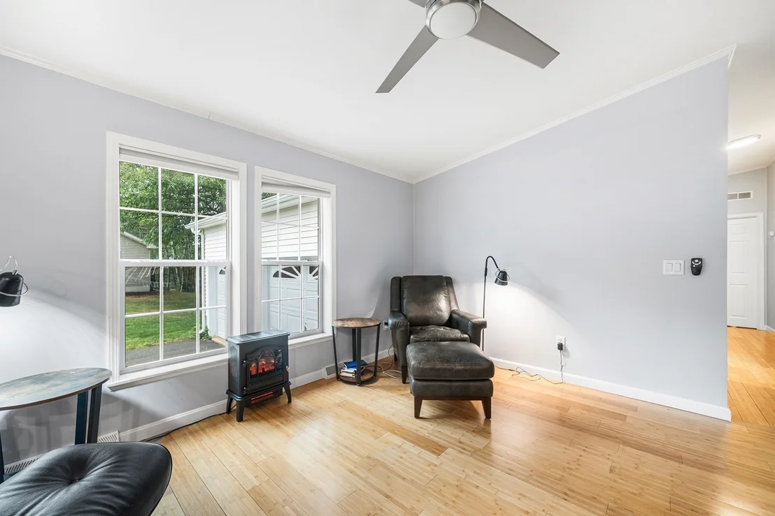 Photo of 7012 Oak Point Dr.