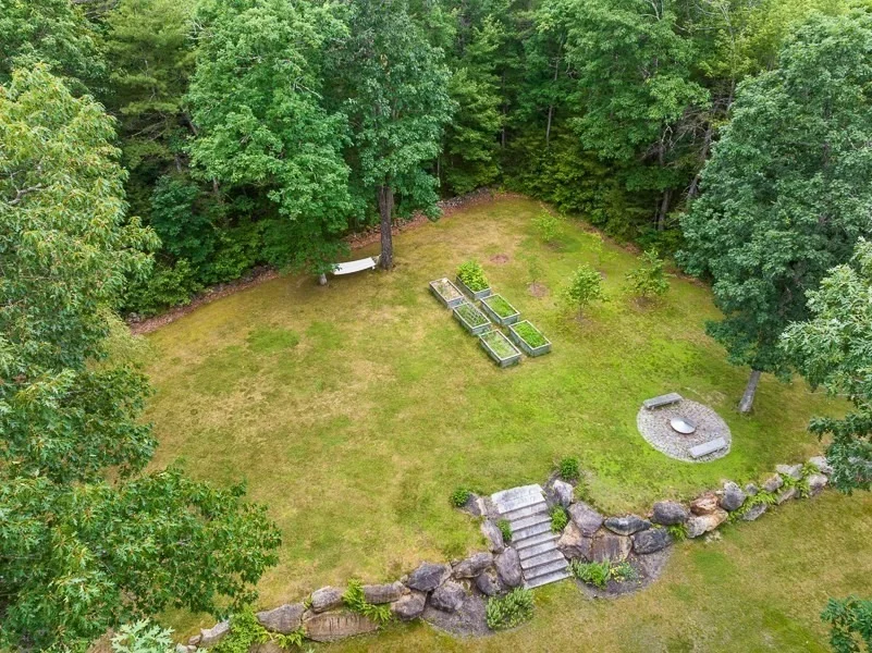 Photo of 115 River Rd