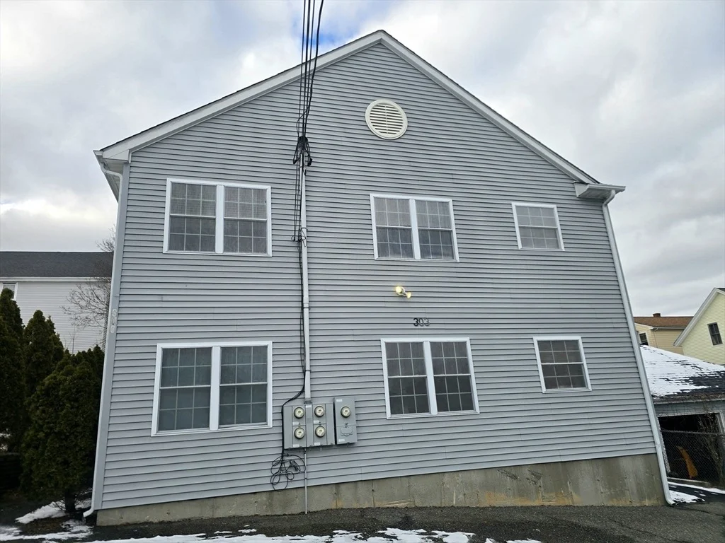 Photo of Unit C at 303 Eagle Street