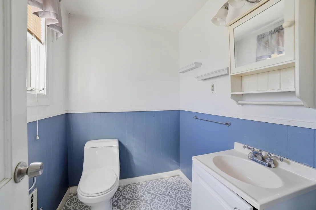 Photo of 36 Putnam Ave