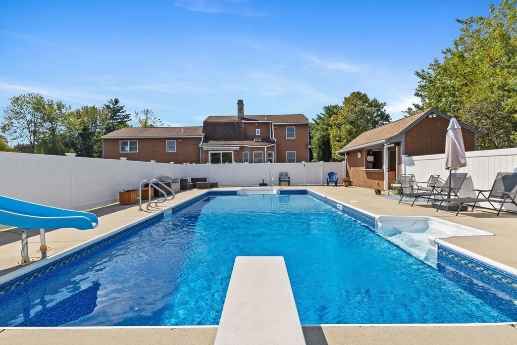 Photo of 4 Indian Brook Rd