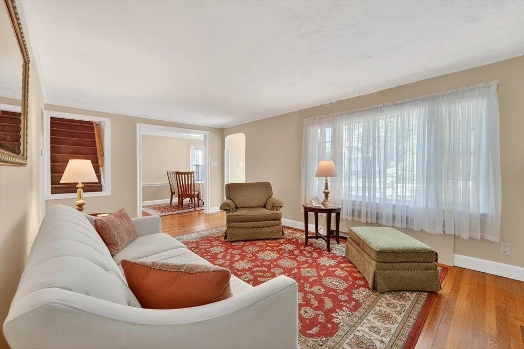 Photo of 490 Webster St