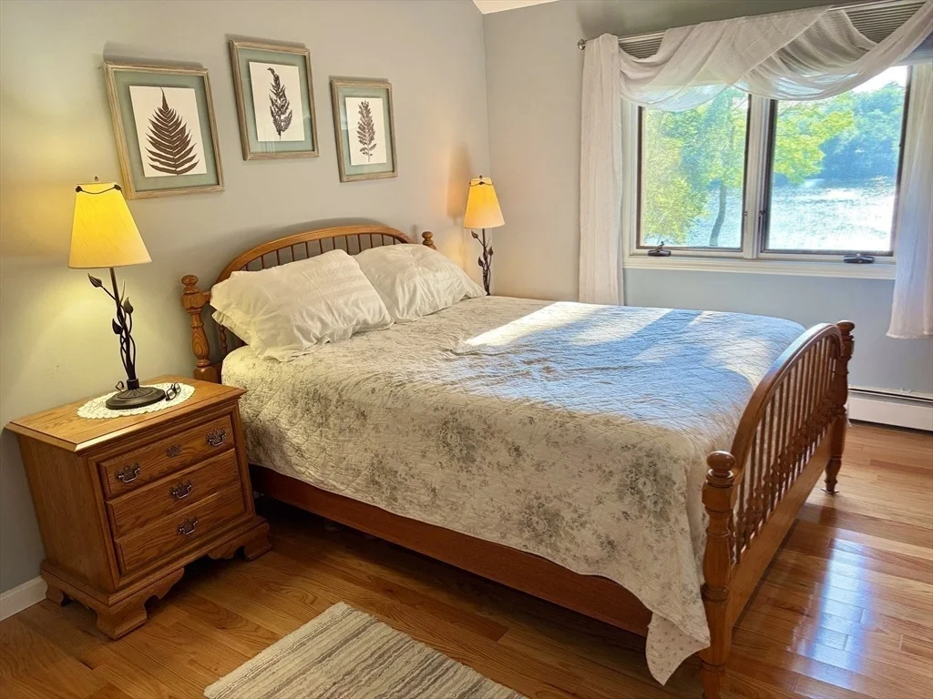 Photo of 11 Cove Dr