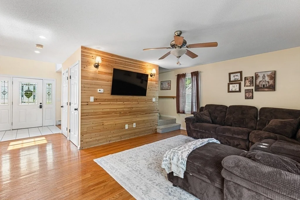 Photo of 15 Dolphin Cir