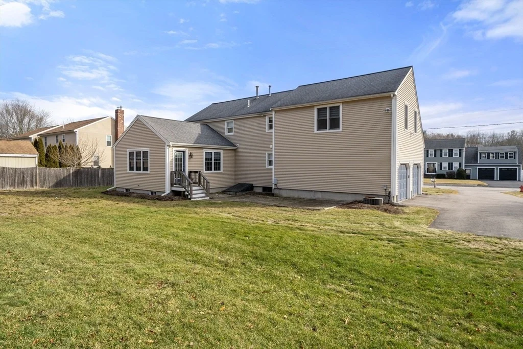 Photo of 35 Nelson Dr