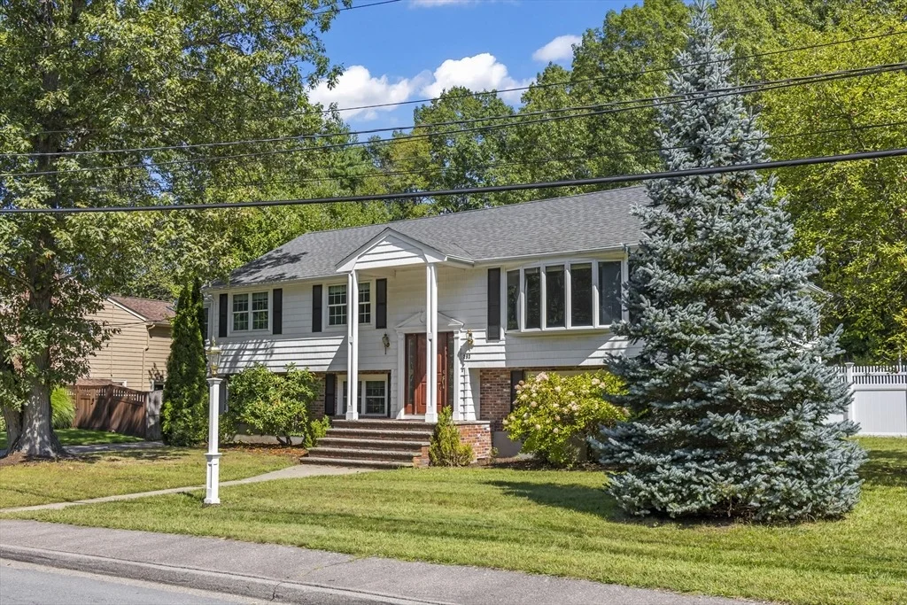 Photo of 293 Alida Rd
