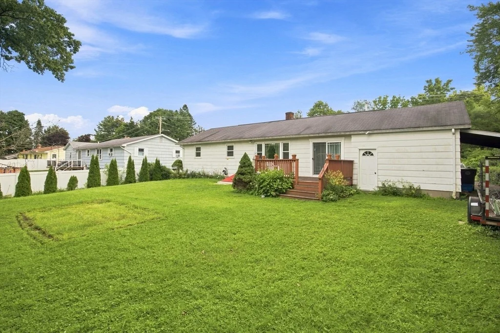 Photo of 115 Bemis Rd
