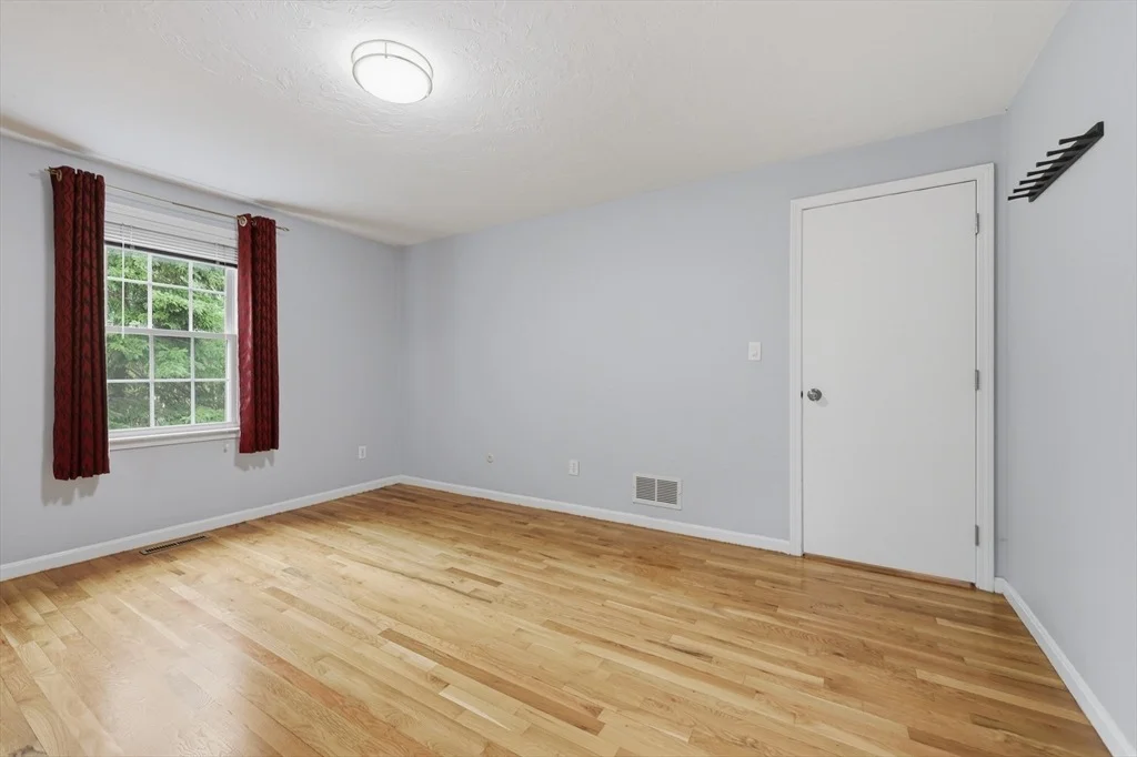 Photo of 6 Fox Hill Road