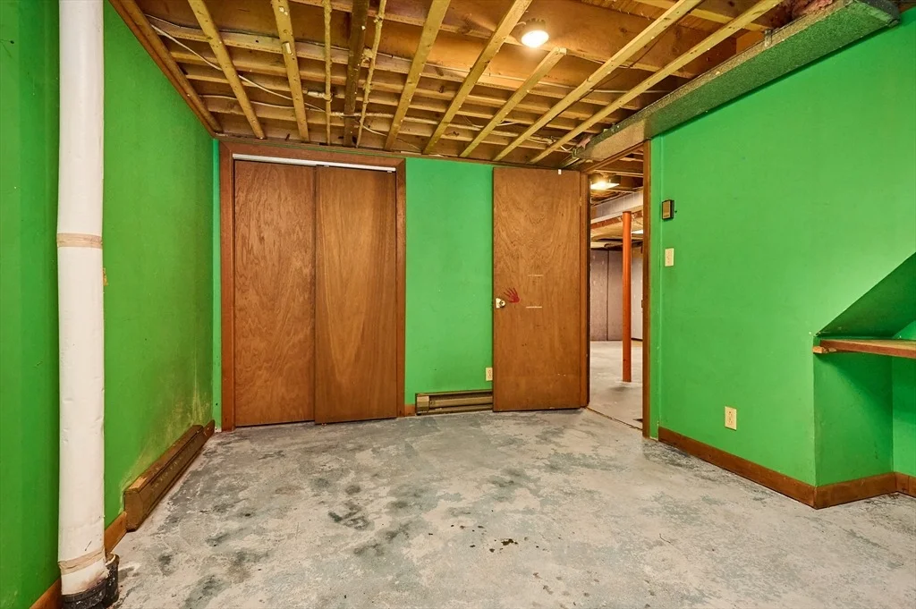 Photo of 89 Pondview Dr