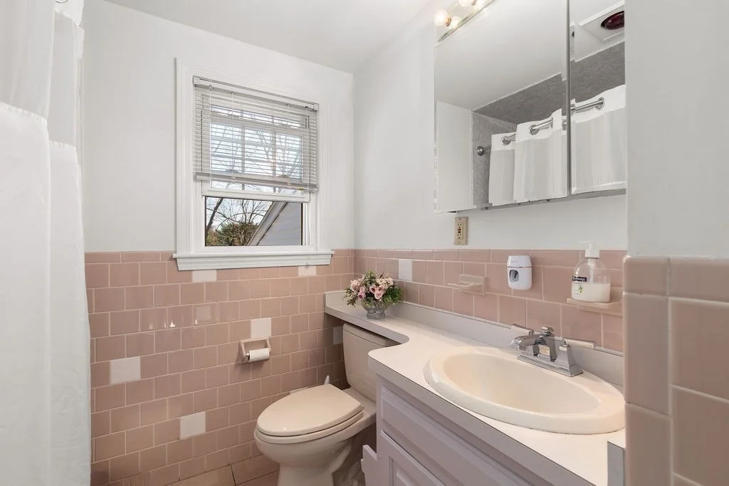 Photo of 71 Pond Ln