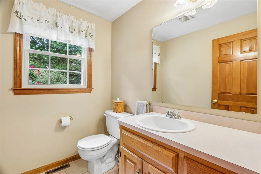 Photo of 59 Oxford Dr