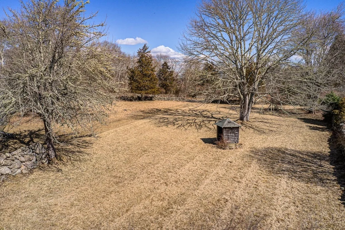 Photo of 1749 Main Road