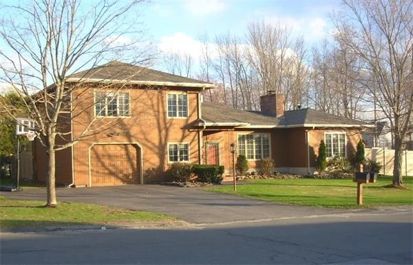 Photo of 2 Argilla Rd