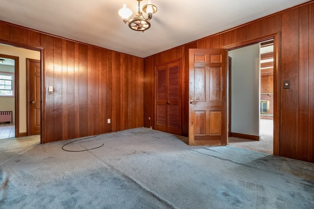 Photo of 355 Barnes
