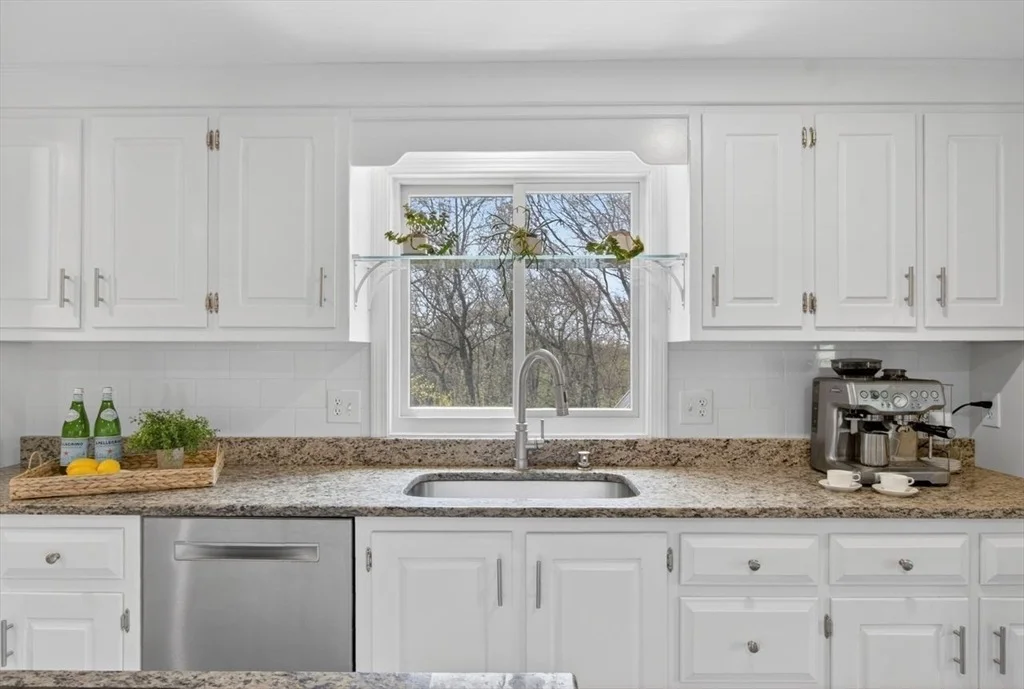 Photo of 294 Bear Hill Road