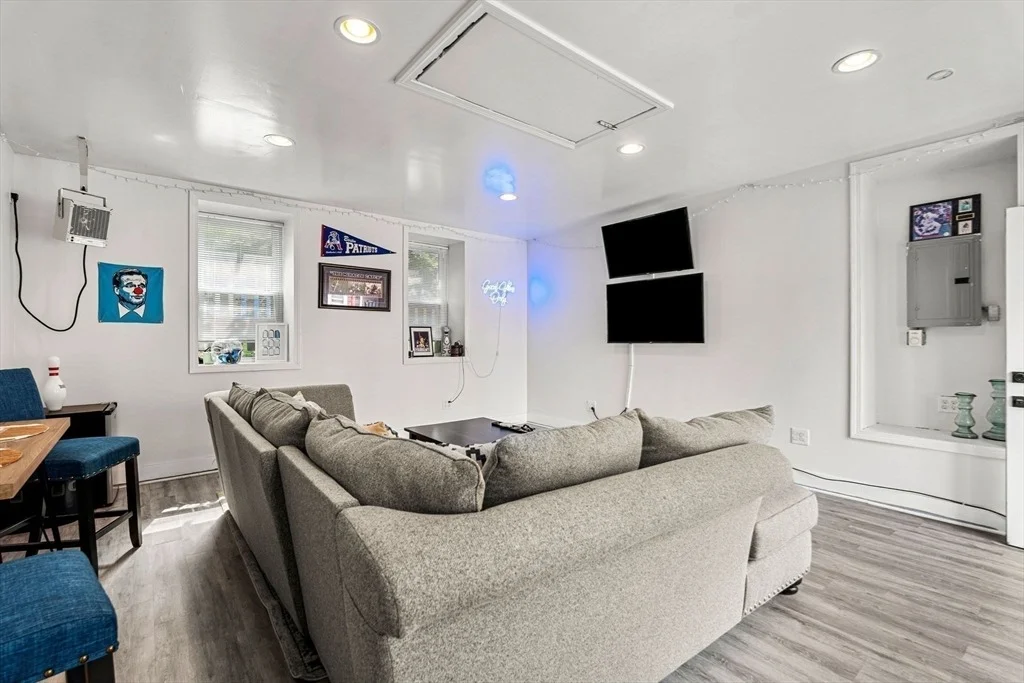 Photo of 8 Minerva St.