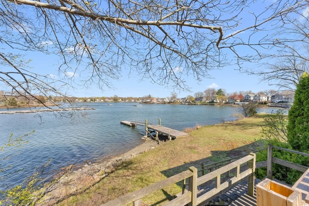 Photo of 90 Water St