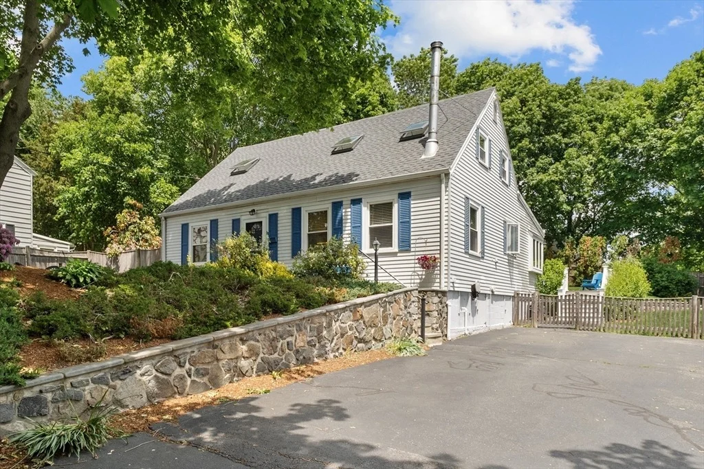 Photo of 19 Goldsmith Ave