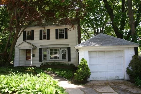 Photo of 8 Moreland St