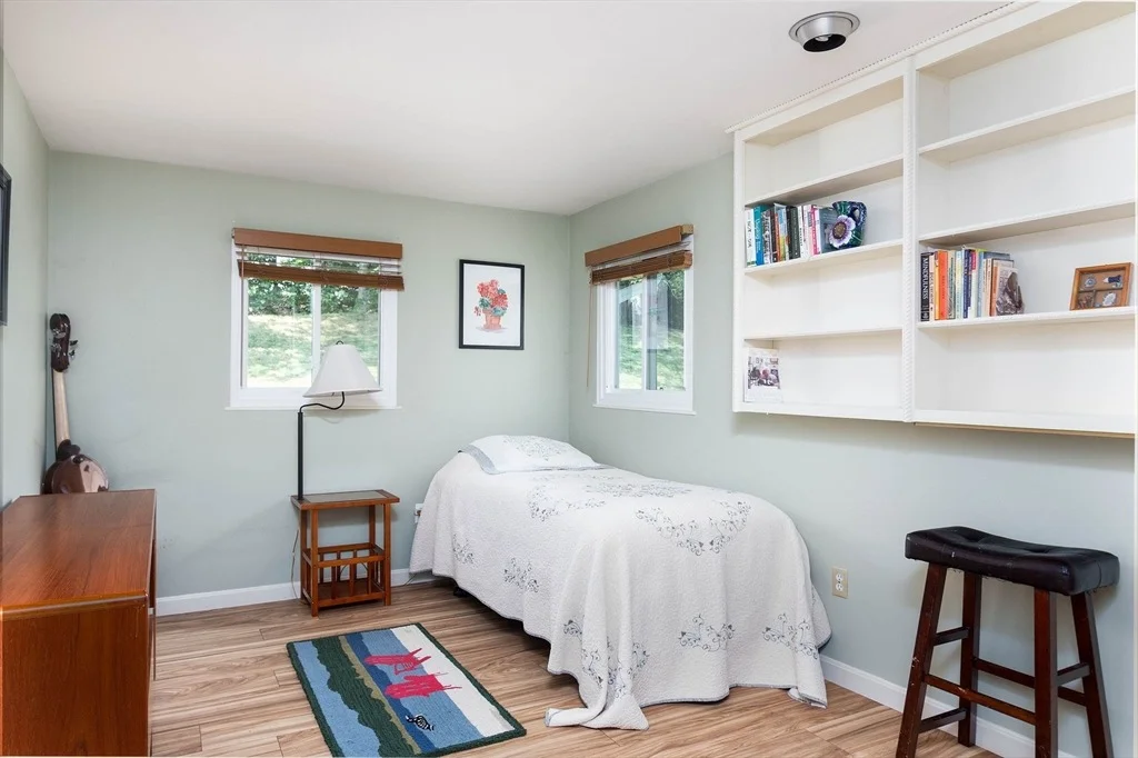 Photo of 49 Barry Rd
