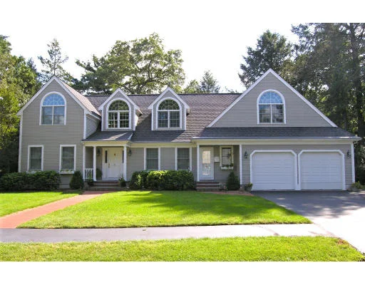 Photo of 6 Tamarack Lane