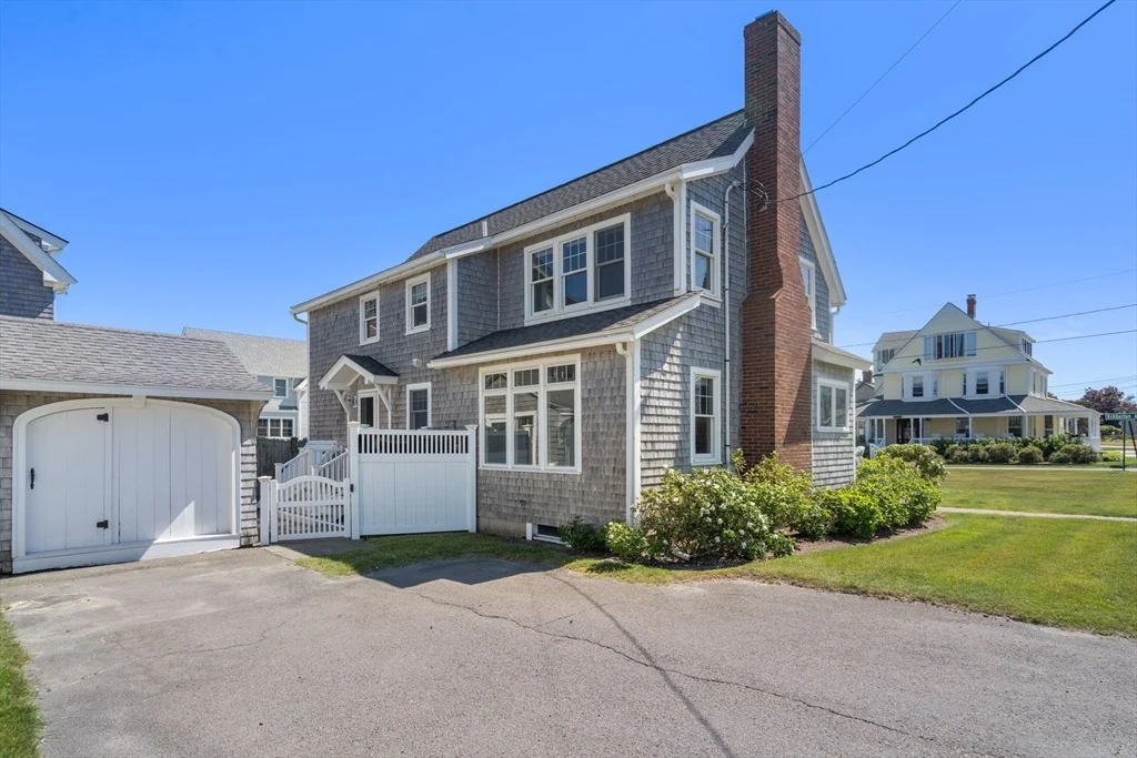 Photo of 64 Ashburton Ave